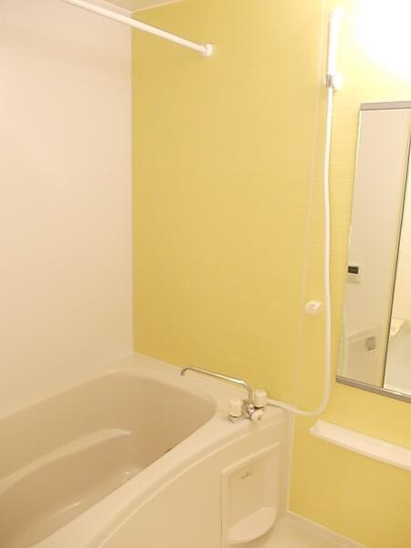 ガーデニア　１の浴室