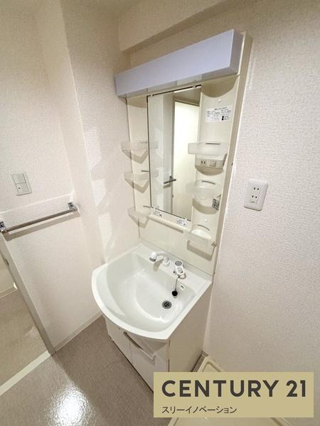 ヴィラスリースター鶴浜の洗面所|★独立洗面台★