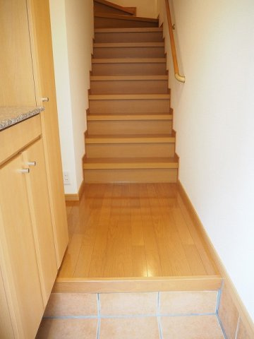 エレガンス・フィオーレの玄関|落ち着いた玄関です