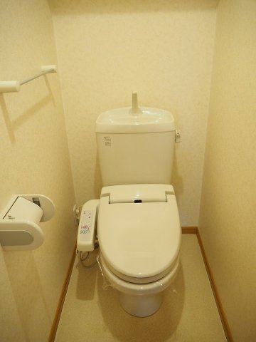 エレガンス・フィオーレのトイレ|清潔感のあるトイレです