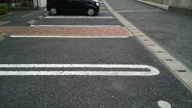 フォレストタウンⅡの駐車場