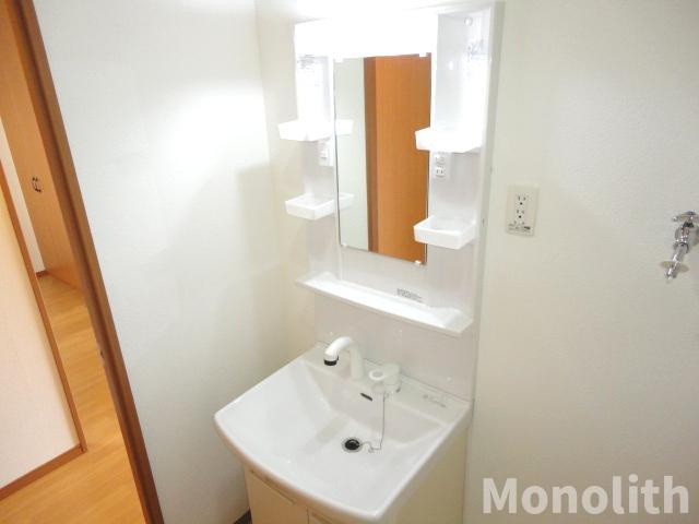 ソレイユ一条院の洗面所