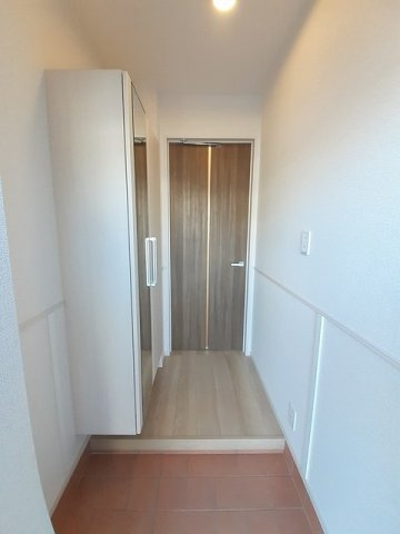 プライムローズ　ガーデンⅡの玄関