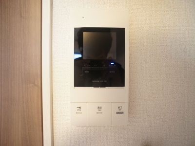 【セキュリティ】 | Ｓｔａｒ　Ｌｉｇｈｔ | 訪問者の確認ができるTVドアホン付きです♪