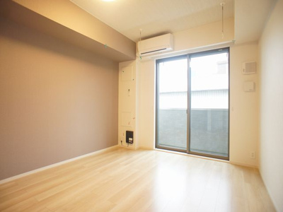 【寝室】 | Ｓｔａｒ　Ｌｉｇｈｔ | 快適に過ごせるエアコンが付いています♪