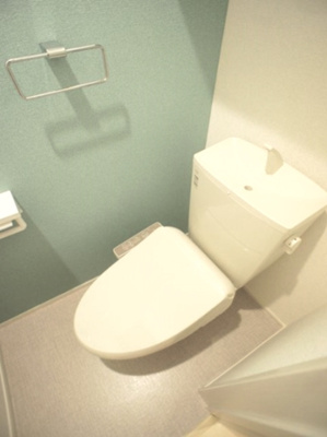 【トイレ】 | Ｓｔａｒ　Ｌｉｇｈｔ | 温水洗浄暖房便座機能付きです♪