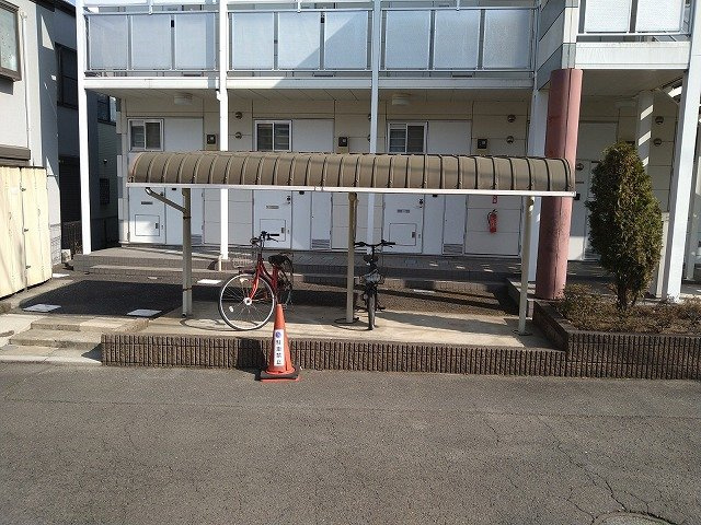 レオパレススリーＹのその他|駐輪場　自転車＆原付のみ駐輪可