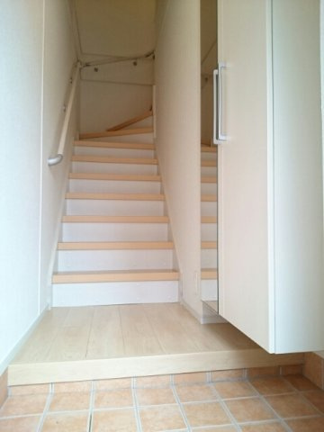 コンフォート　パレス　Ⅰの玄関