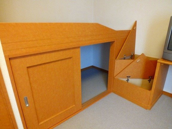 レオパレスハーバーサイドＷ棟の寝室