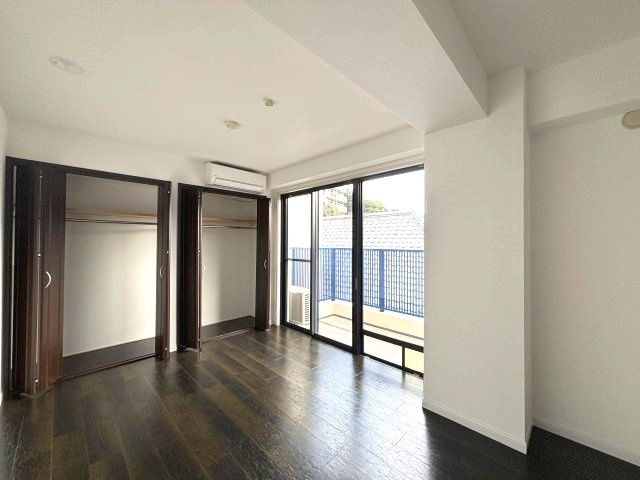 ラムール六甲山ノ手の洋室