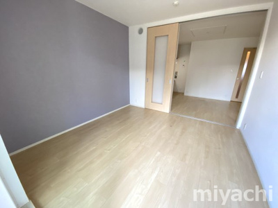 【居間・リビング】 | ルシール名東　B