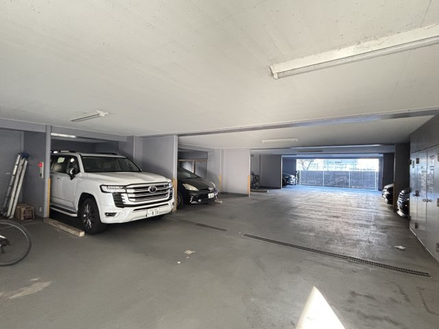 セザール錦糸町の駐車場