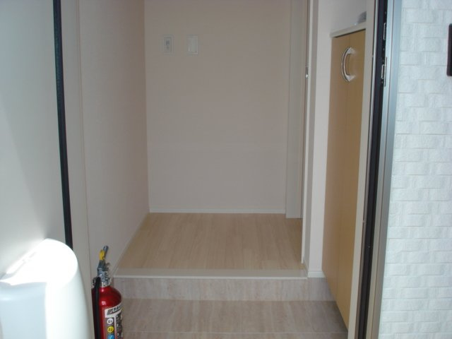 ロイヤル　ヒルの玄関|玄関（イメージ）