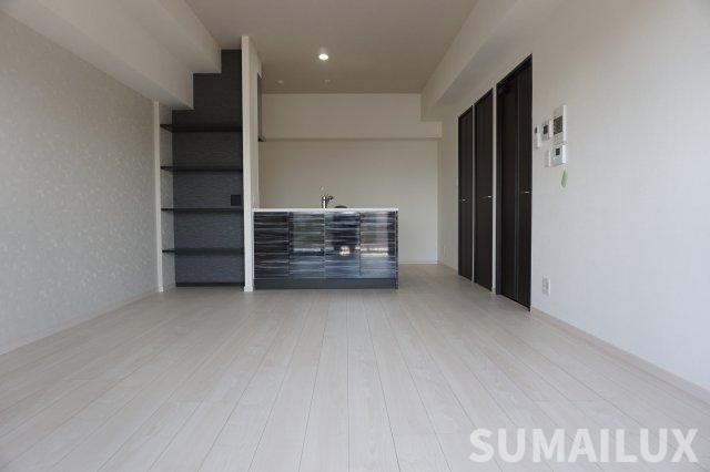 ニューガイア水前寺の居間・リビング