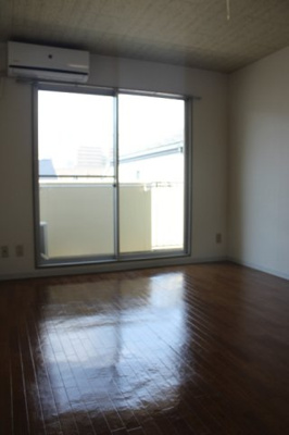 【寝室】 | メゾン・ド・イグチ | 開放的な寝室です