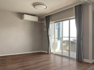 【洋室】 | オーヴィジョン武岡テラス | ※AI機能で家具を消去しています。