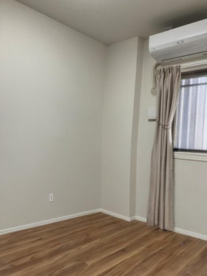 【洋室】 | オーヴィジョン武岡テラス | ※AI機能で家具を消去しています。