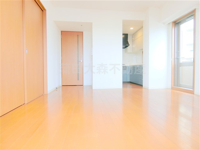 JOYCE COURTジョイスコートの居間・リビング|リビング　バルコニーより撮影