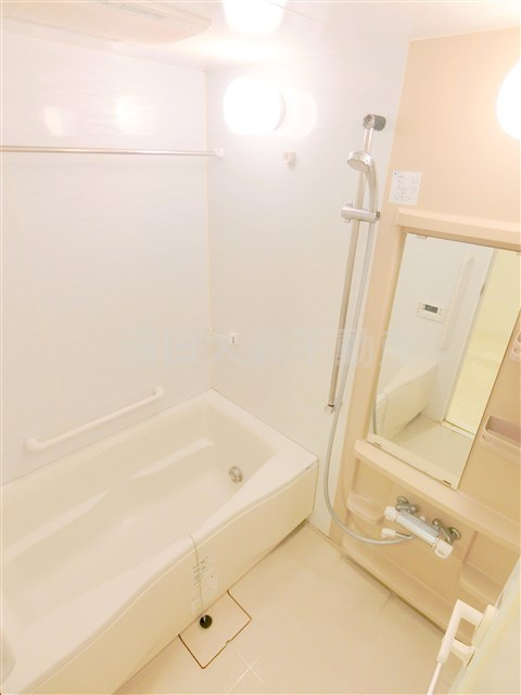 JOYCE COURTジョイスコートの浴室