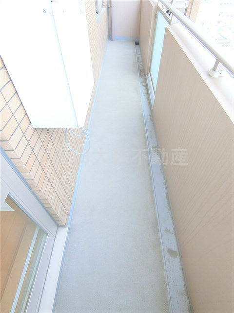 JOYCE COURTジョイスコートのバルコニー