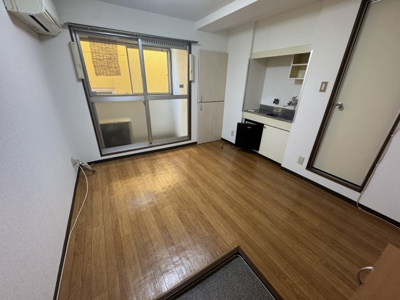 【洋室】 | 山田ビル | コンパクトで使いやすい洋室です