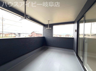 【バルコニー】 | 岐阜市西中島新築建売全2棟！お車並列3台可能！広めのインナーバルコニーのあるお家！ | 岐阜市西中島新築建売全2棟！お車並列3台可能！広めのインナーバルコニーのあるお家！