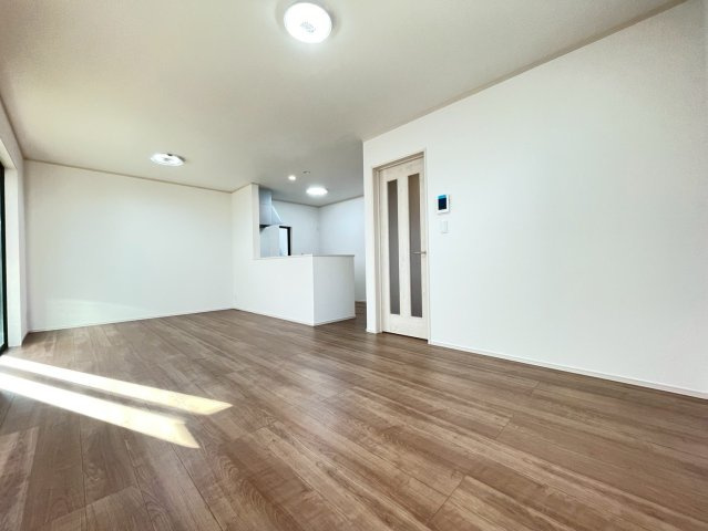 葛飾区東水元５丁目　新築戸建て　C号棟の居間・リビング|2026年2月13日撮影