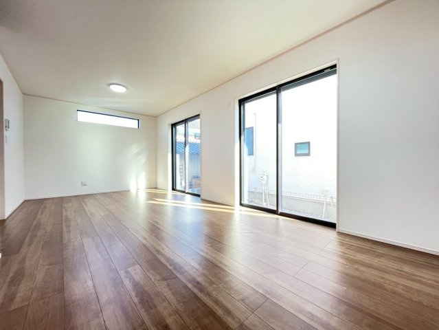 葛飾区東水元５丁目　新築戸建て　C号棟の居間・リビング|2026年2月13日撮影