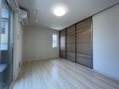 【内装】 | パーパス | ＬＤＫ・間仕切りを閉めた状態です