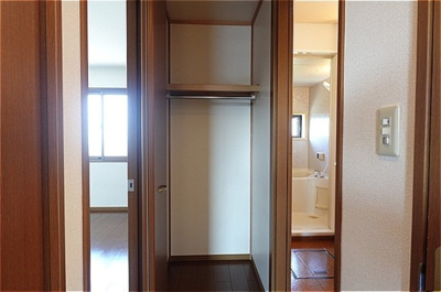 【内装】 | クレセント Ｂ | 廊下・クローゼット