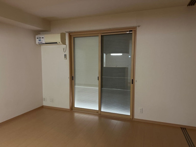 【居間・リビング】 | プロムナードさくら Ｄ | シャッター雨戸