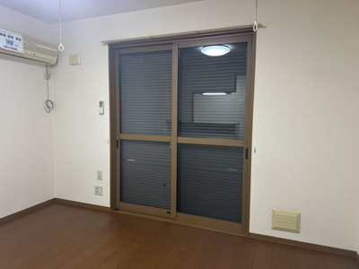 【居間・リビング】 | ウィルモア真岡 Ｂ | シャッター雨戸