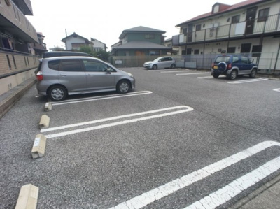 【駐車場】 | メゾンドール Ａ | 駐車場