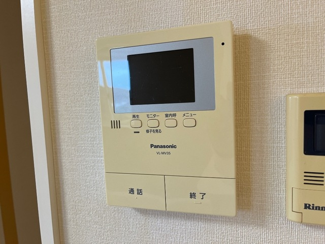 シンフォニーヒルズのセキュリティ|カメラ付インターホン