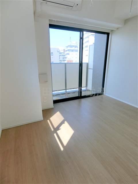 GRACIA PLACEグラシアプレイス大森町＠仲介手数料無料の居間・リビング