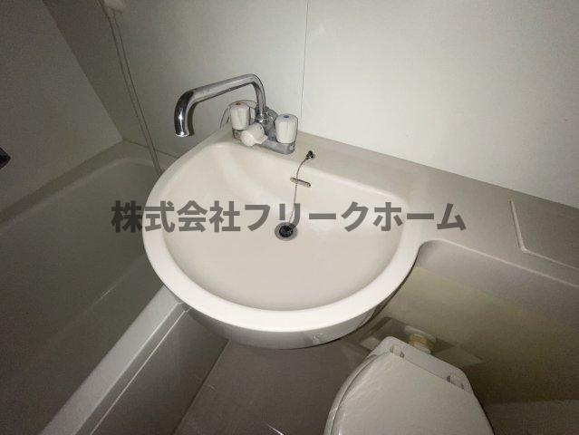 小金井市東町４丁目の賃貸マンションの洗面所