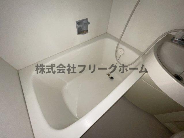 小金井市東町４丁目の賃貸マンションの浴室