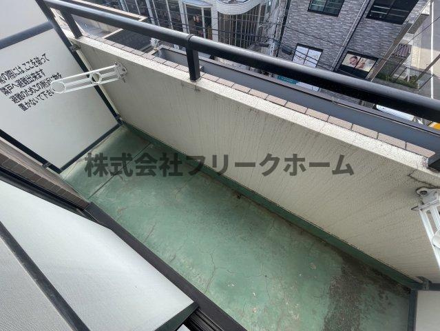 小金井市東町４丁目の賃貸マンションのバルコニー