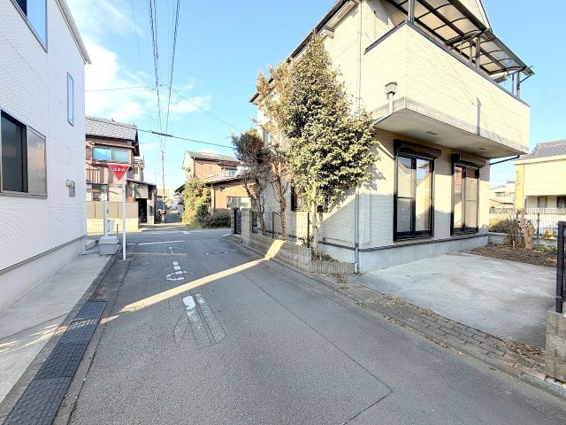 昭島市美堀町２丁目　リフォーム住宅の前面道路含む現地写真|リフォーム前写真※室内のご見学可能です！