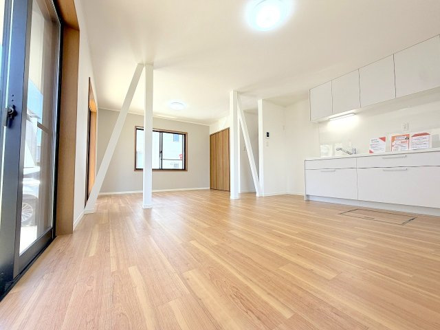 昭島市美堀町２丁目　リフォーム住宅の居間・リビング