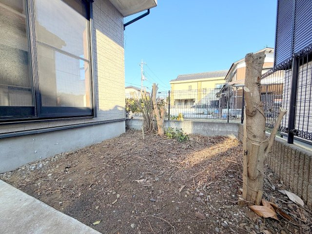 昭島市美堀町２丁目　リフォーム住宅の庭|リフォーム前写真※室内のご見学可能です！