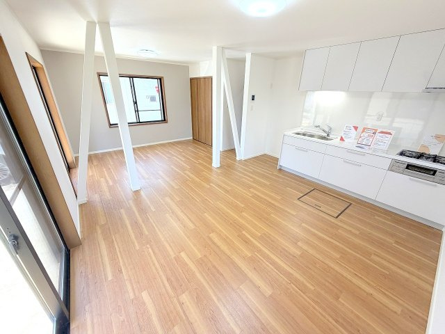 昭島市美堀町２丁目　リフォーム住宅の居間・リビング
