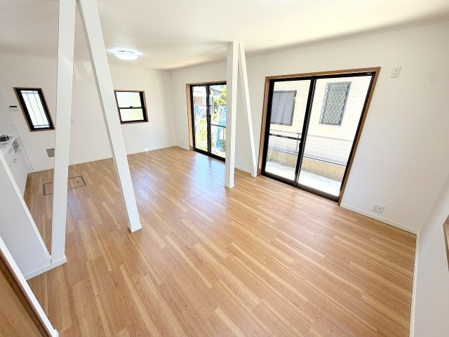 昭島市美堀町２丁目　リフォーム住宅の居間・リビング