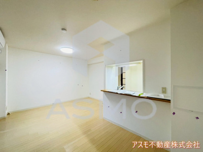 【内装】 | ファミリアーレ