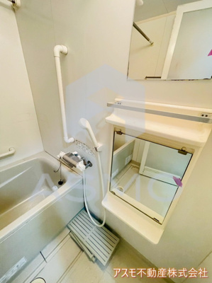 【浴室】 | ファミリアーレ