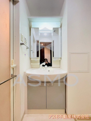 【洗面所】 | ファミリアーレ