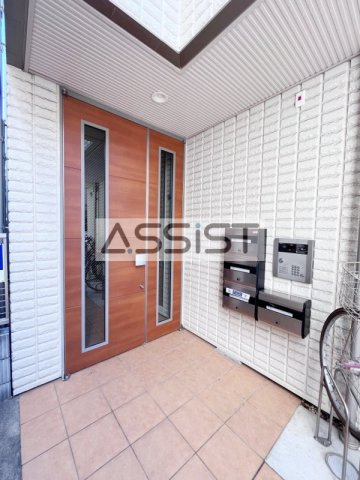 ＣＬＯＶＥＲ　ＣＯＵＲＴのエントランス