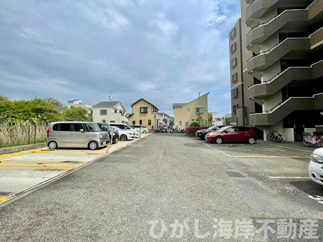 ダイアパレス茅ヶ崎鶴嶺の駐車場|敷地内駐車場