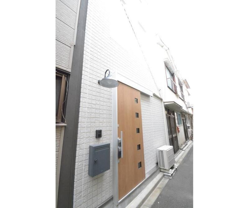 東向島６丁目戸建のエントランス