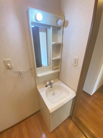【独立洗面台】